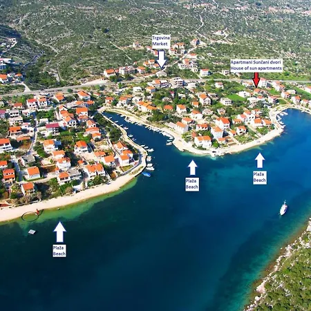 Holiday home Sunny Paradise, 50 M From Podglavica