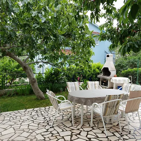Sunny Paradise, 50 M From *